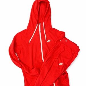 🔥 Vibrant Red Athleisure Tracksuit Set –Zip Hoodie (L) & Jogger Sweatpants (M)